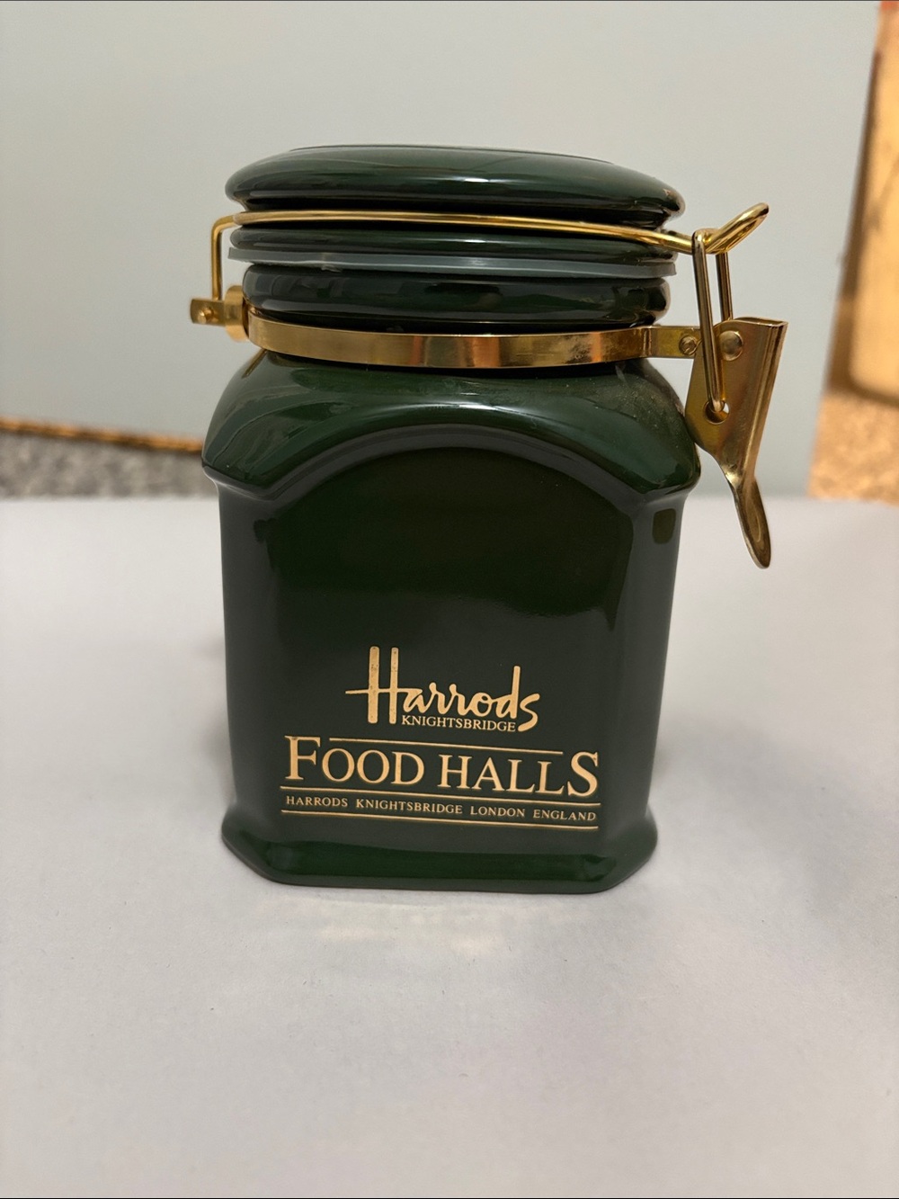 Harrods Knightsbridge ceramic tea container
